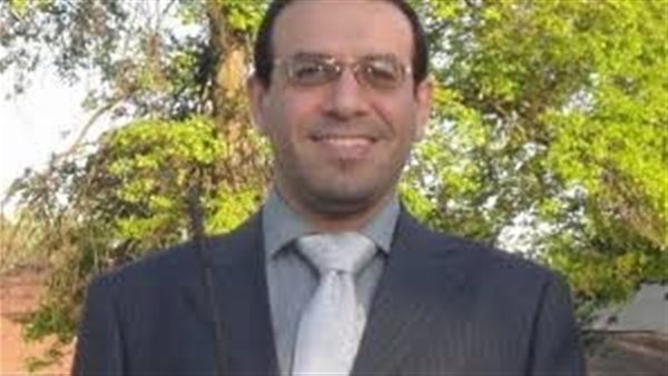 الفائز بجائزة "Breakthrough" في الفيزياء: فخور كوني خريج جامعة عين شمس