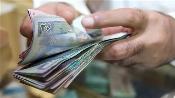 سعر الدينار الكويتي في البنك الأهلي مقابل الجنيه اليوم الإثنين 19 مايو 2025