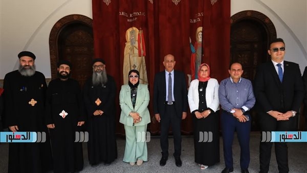 وفد جامعة كفر الشيخ يزور كنيسة مار مينا للتهنئة بمناسبة عيد الأقباط