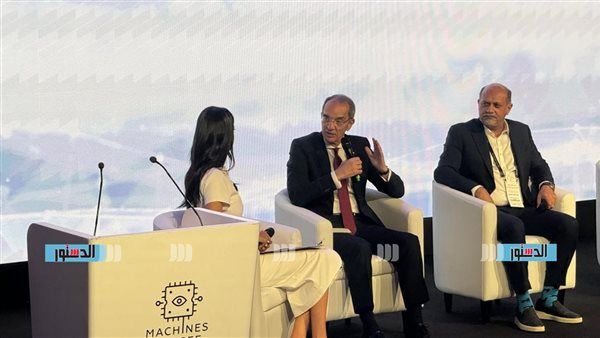 وزير الاتصالات: تمكين 36% من المواطنين من استخدام خدمات مدعومة بالذكاء الاصطناعي خلال 5 سنوات
