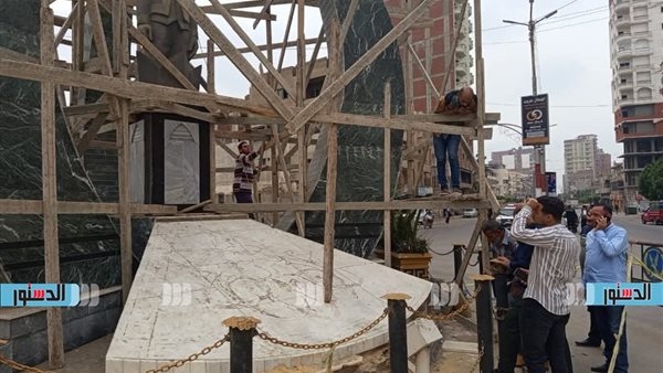 رئيس دسوق بكفر الشيخ يتفقد تطوير ميدان زويل