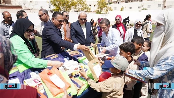 محافظ مطروح يشهد اليوم الترفيهي لمبادرة "مدرستي تقرأ وتكتب بطلاقة"