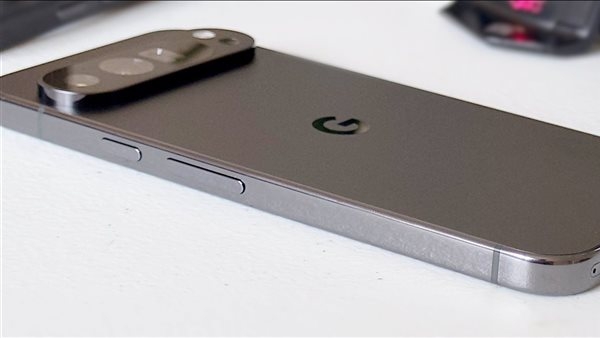 هاتف سيلفي محمد صلاح.. مواصفات وسعر Google Pixel 9 Pro XL