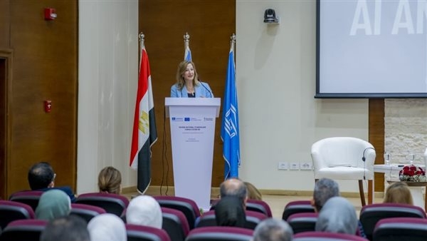 الاتصالات: نعمل على بناء بيئة رقمية عادلة للتعامل مع الذكاء الاصطناعي
