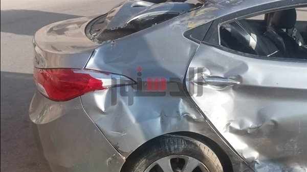 إصابة سائق في حادث تصادم بين "توك توك" وملاكي بزفتى