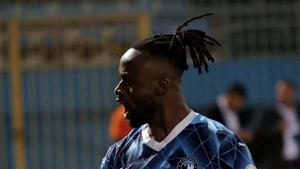 ماييلي يحافظ على صدارة بيراميدز للدوري بفوز صعب على الحرس