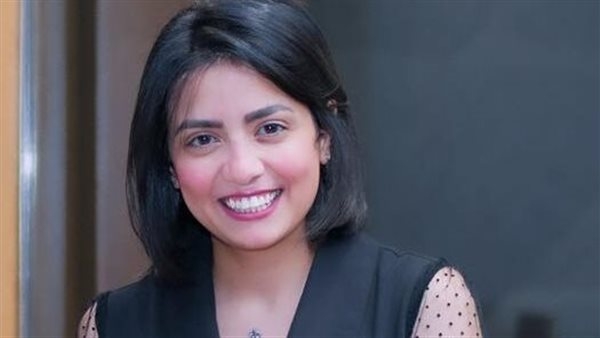 رغم عملها كطبيبة أسنان.. سهر الصايغ ترفض إجراء تجميل لأسنانها