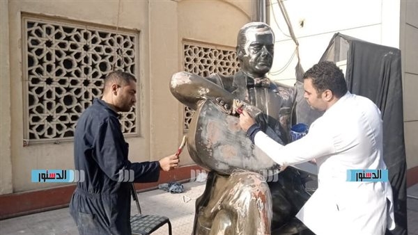 ترميم تمثال "ملك العود".. وإزاحة الستار عن مُجسَّم "أسمهان" قريبًا بالأوبرا