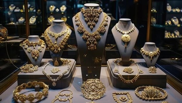 أسعار الذهب اليوم الإثنين 19 مايو 2025 في الأسواق