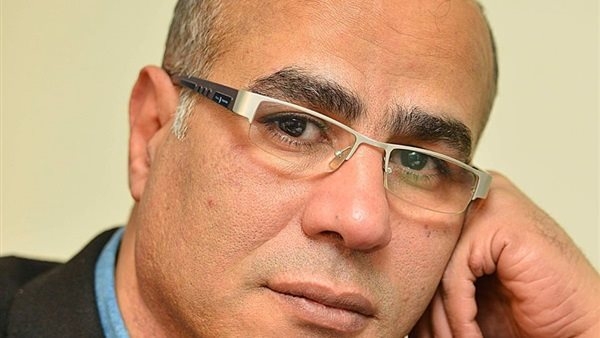 إبراهيم عبد الفتاح يناقش سؤال 'شعر العامية بين الدراما والأغنية' اليوم