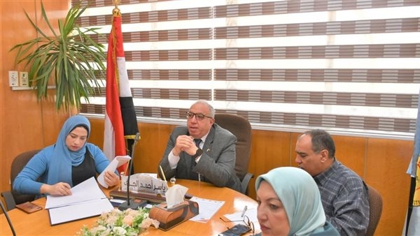 مناقشة مؤتمر التغيرات الجيوسياسية وأثرها على بيئة الأعمال بـ"تجارة طنطا"