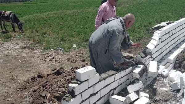 إزالة وإيقاف 20 حالة تعد ومخالفات بناء بدون ترخيص بمراكز المنيا