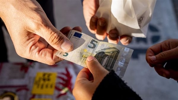 سعر اليورو مقابل الجنيه المصري في بنك مصر اليوم الإثنين 19 مايو 2025