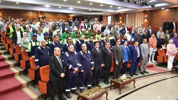 محافظ الدقهلية: الجمهورية الجديدة تُبنى بسواعد عمال مصر الشرفاء