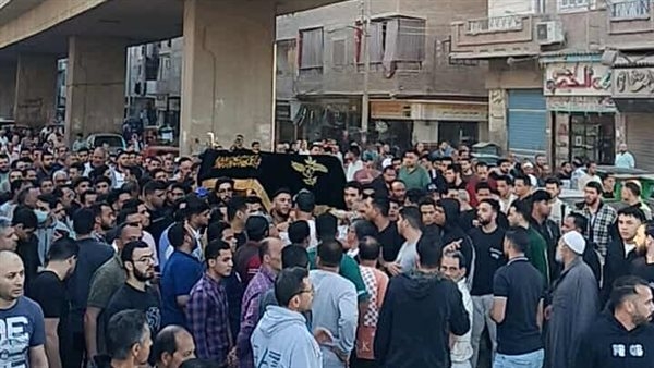 الزقازيق تشيّع جثمان فقيدة الجامعة روان ناصر لمثواها الأخير (صور)