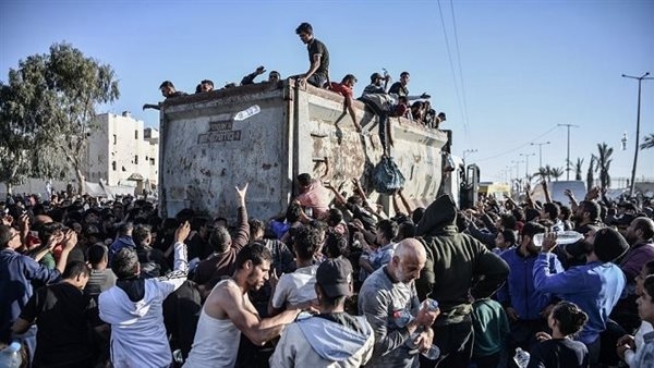 شركة وهمية أمريكية.. مساعدات غزة تشعل الخلاف بين نتنياهو وجيشه خلف الكواليس