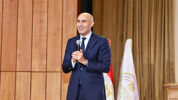 إعلان آليات تنفيذ القرار "160" بشأن إعادة تعيين العاملين في المدارس