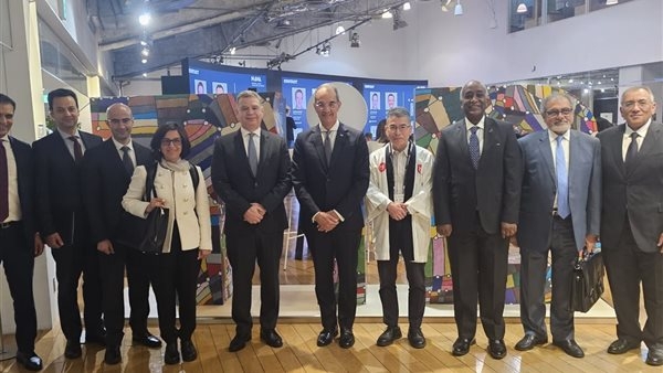 الاتصالات: بحث آفاق التعاون مع الشركات اليابانية في مجال الإلكترونيات
