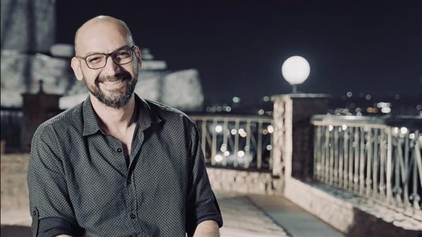 محسن عبد الغني يمزج بين الصورة الشعرية والإيقاع السينمائي في وثائقي عن أحمد عبدالمعطي حجازي