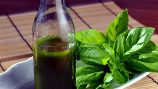 زيت شجرة الشاي: فوائده الصحية والجمالية