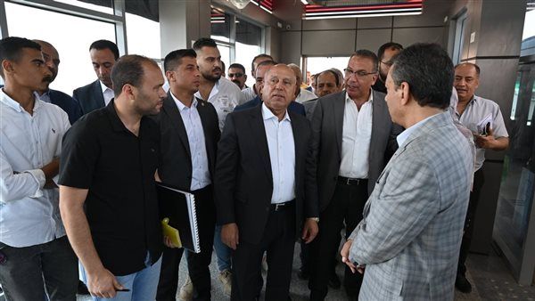 وزير الصناعة والنقل يتفقد مشروع الأتوبيس الترددي: سنقدم أعلى مستويات الخدمة للمواطنين