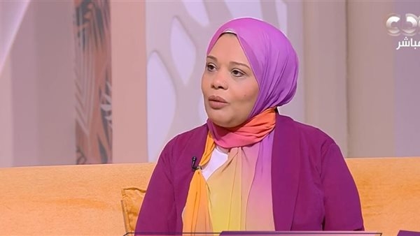 كاتبة تكشف تجربتها مع الإخوان واستغلالهم عاطفة المرأة وعلاجها نفسيًا بعد خروجها منها