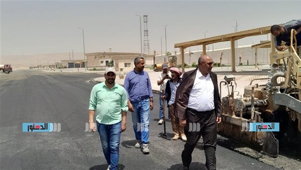 32 مليون جنيه تكلفة تنفيذ أعمال الطرق الداخلية بأخميم الجديدة (صور)