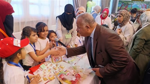 مدير تعليم الفيوم يشهد مبادرة الريادي الصغير ويشيد بالمشروعات المشاركة