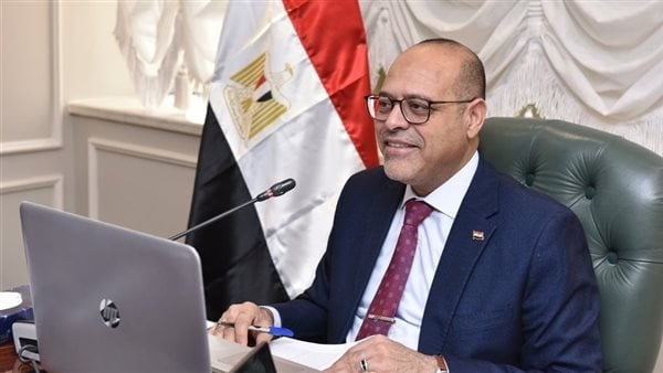 وزير العمل: خطة لتوفير وظائف لائقة للشباب
