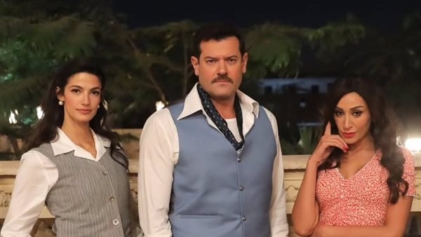 عمرو يوسف ينتظر "درويش" ويواصل "السلم والثعبان 2"