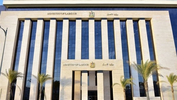 فرص عمل جديدة متاحة للمصريين بالأردن.. موعد وطريقة التقديم