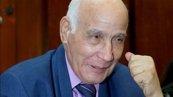 الأحد.. الثقافة تحتفي بمسيرة الشاعر أحمد عنتر مصطفى في "العودة إلى الجذور"