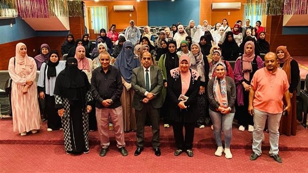 "إعلام السويس" ينظم ندوة حول ريادة الأعمال واكتشاف الذات