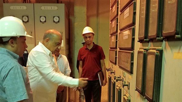 جولة مفاجئة لوزير الكهرباء في محطتي باسوس وشبرا الخيمة لمتابعة الأداء وتوفير الطاقة