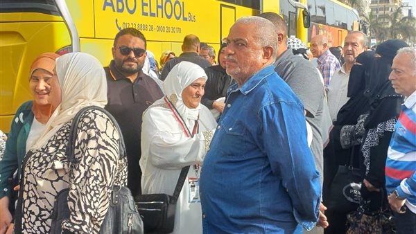 بورسعيد تودع أول الأفواج: انطلاق قافلة مديرية الأمن بـ226 حاجًا