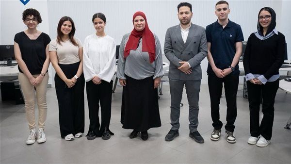 جامعة مصر للمعلوماتية تعلن عن برنامج تقني جديد لترجمة فورية للغة الإشارة