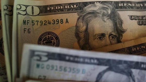 أسعار الدولار في البنوك والصرافات.. سعر الدولار اليوم الإثنين 19 مايو 2025