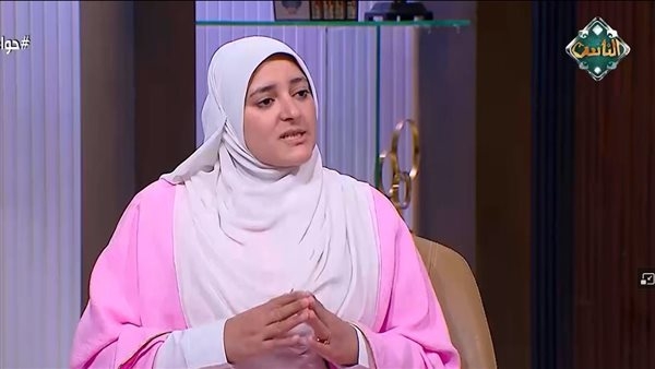 هل يجوز للمرأة الحج عن زوجها أو شقيقها؟ الإفتاء توضح