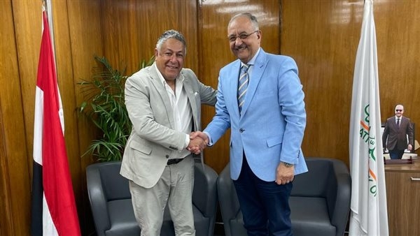 رسميا.. البنك الأهلى يجدد تعاقده مع محمد كمال المدير الفنى للكرة النسائية