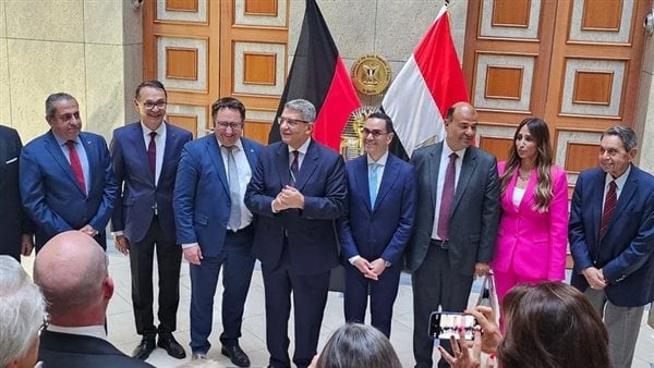 السفارة المصرية في برلين تستضيف لقاء لوزير الاستثمار مع كبرى الشركات الألمانية