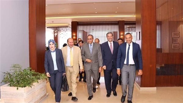 محافظا دمياط وقنا يشاركان بورش عمل حول استراتيجية التنمية الاقتصادية