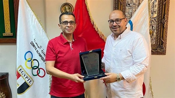 ياسر إدريس يستقبل وفد دبلومة الإدارة الرياضية بـ"فيفا"