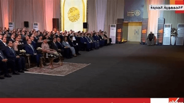 بحضور الرئيس السيسي.. الشيخ أيمن عقل يفتتح فعاليات موسم حصاد القمح 2025 بآيات مباركة