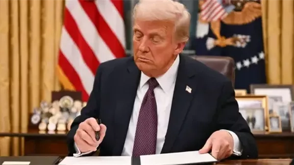 أهان زيلينسكي وأحرج رئيس جنوب إفريقيا.. كيف تحول البيت الأبيض لفخ الزعماء؟