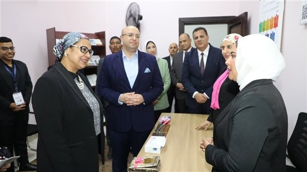 محافظ بني سويف ورئيسة "القومي للمرأة" يفتتحان وحدة تكافؤ الفرص بالجامعة التكنولوجية