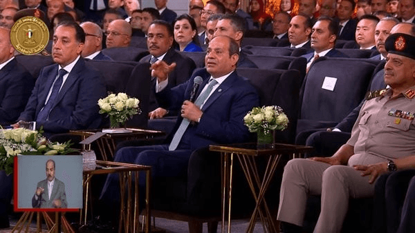 الرئيس السيسى يكشف خطة إضافة 800 ألف فدان زراعى بحلول سبتمبر