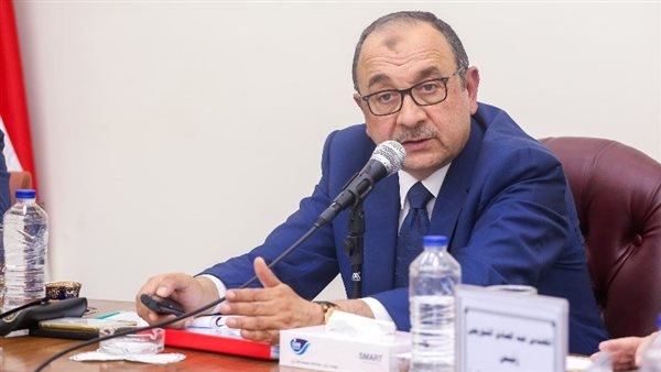 وزير قطاع الأعمال لـ«الدستور»: خطة شاملة لتحقيق «الأمن الدوائى» وتقليل الاستيراد