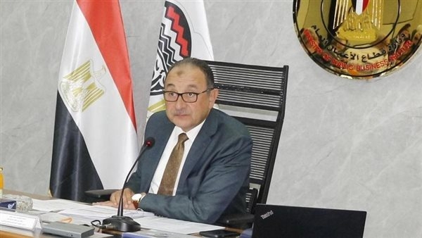 وزير قطاع الأعمال يبحث فرص التعاون مع مجموعة كورية رائد في صناعة المنسوجات والملابس
