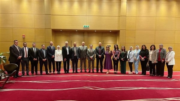 رئيس معهد التخطيط يشارك في مناقشة دراسة شاملة عن سوق التبغ في مصر