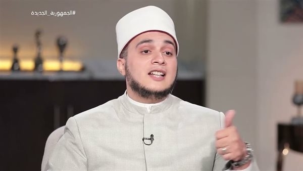 ما حكم عدم شراء أضحية لإعطاء المال للابنة بسبب ضائقة مالية؟.. أمين الفتوى يجيب